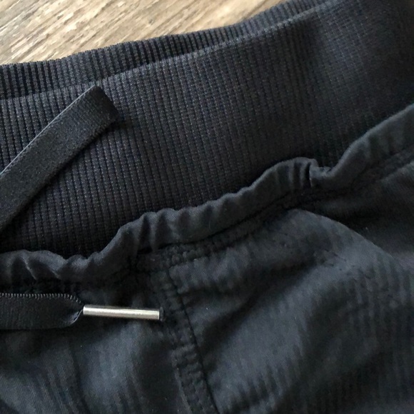 ACX black stretch waistband capris - Picture 3 of 12